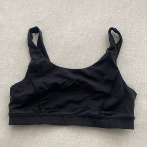 Lululemon sports bra (4)